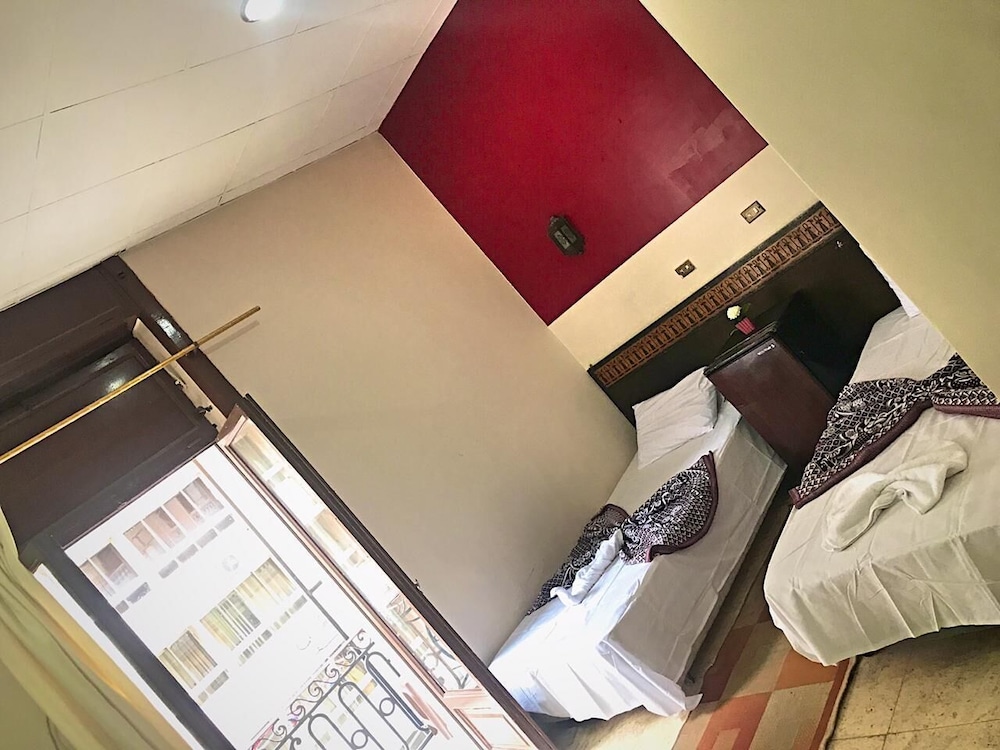 one season hostel