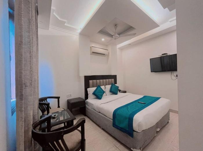 hotel delhi empire dx