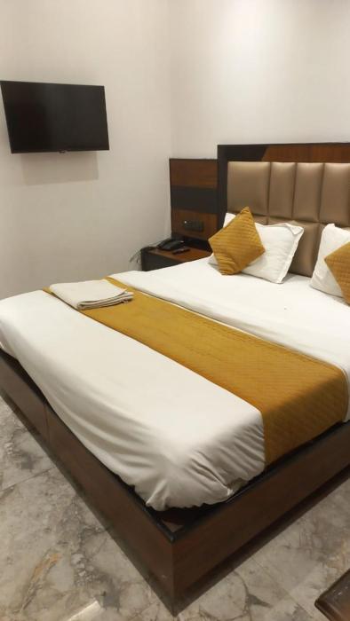 hotel delhi empire dx