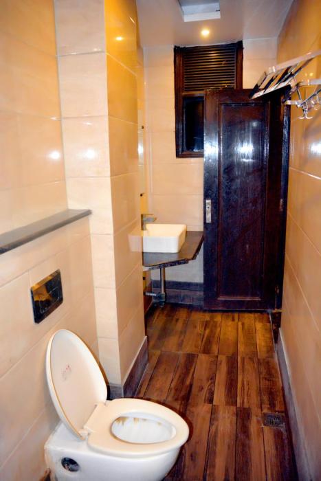 hotel delhi empire dx