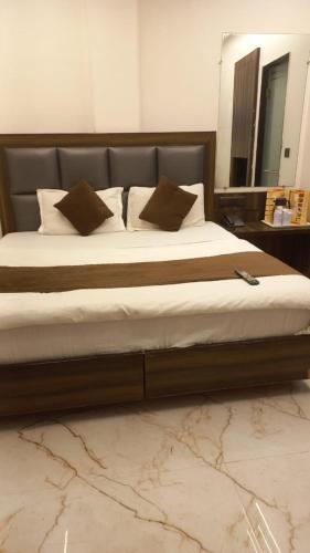 hotel delhi empire dx