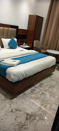 hotel delhi empire dx