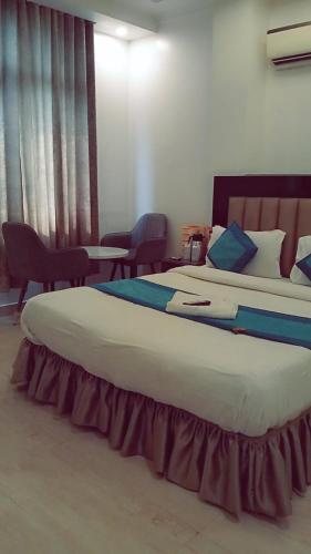 hotel delhi empire dx