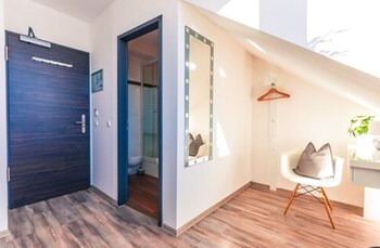 hotel arooma