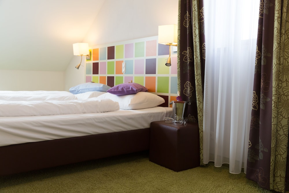 hotel arooma