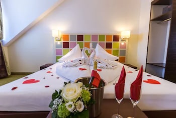 hotel arooma