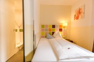 hotel arooma