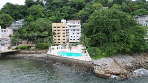 ilha porchat hotel