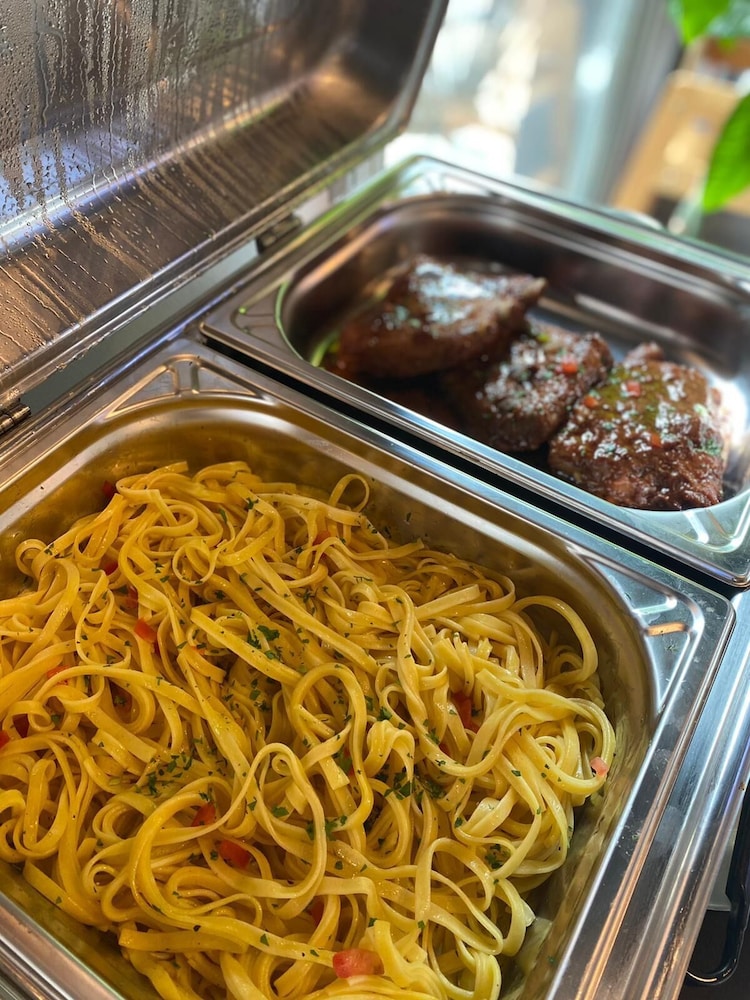 standing hotel suites by actisource