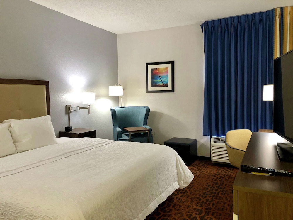 hampton inn spring hill