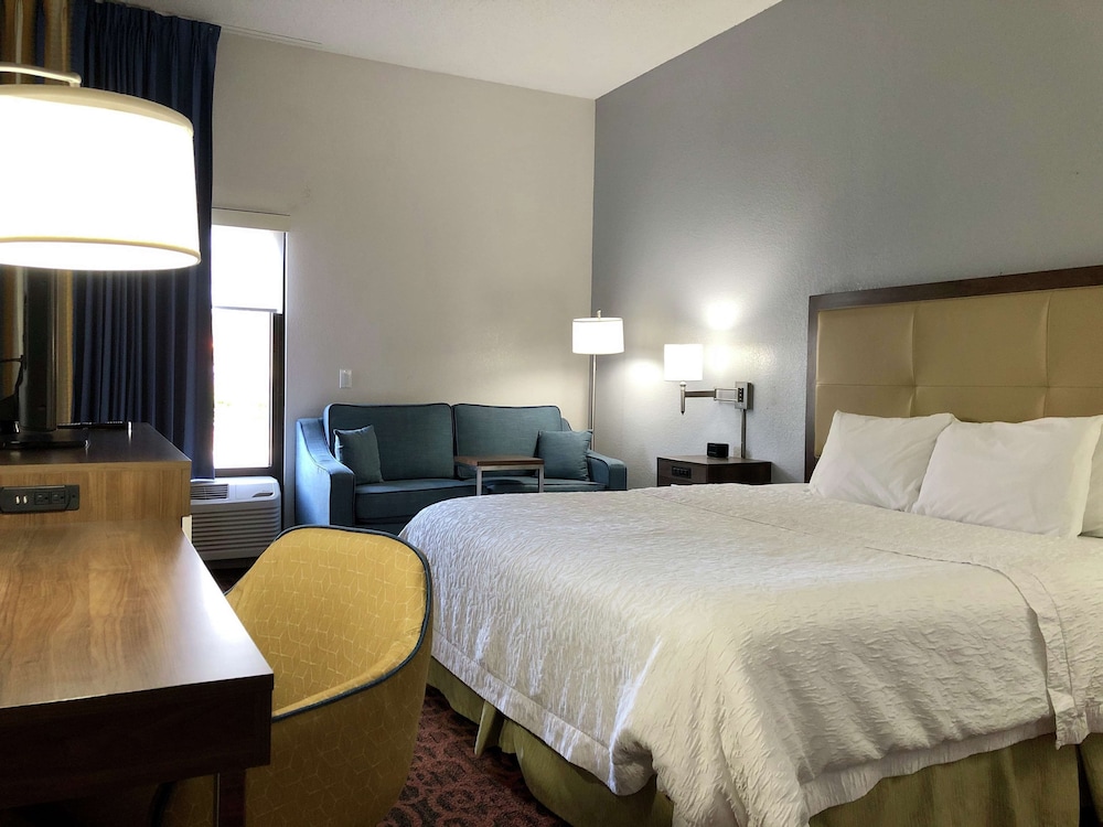 hampton inn spring hill