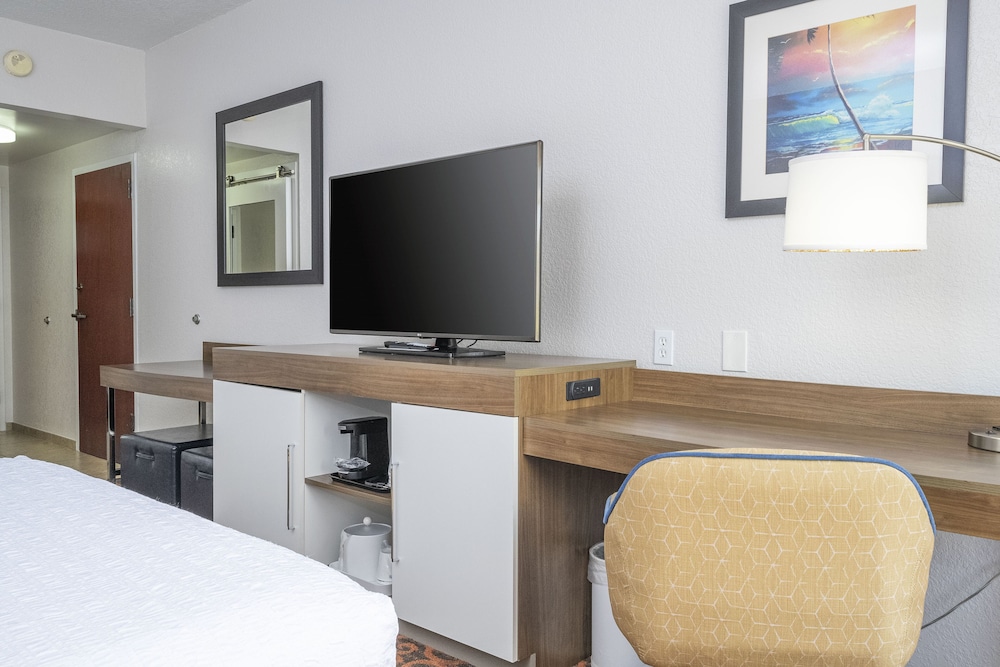 hampton inn spring hill