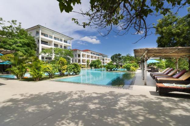 peninsula bay resort
