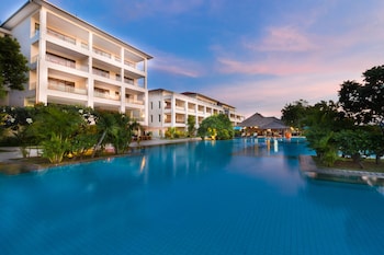 Peninsula Bay Resort,Benoa>>Bali,4 star