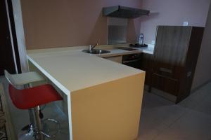 peninsula bay resort