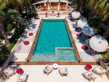 La Capria Suite Hotel Alaçati - Adults Only,Near Albany Golf Club,4 star