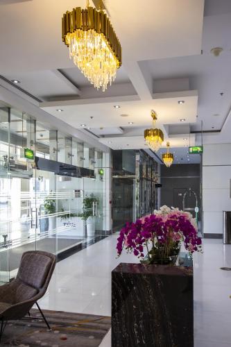 time grand plaza hotel dubai airport