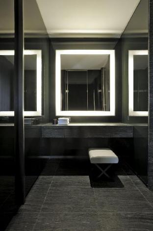 armani hotel milano