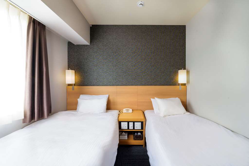 surestay plus hotel by best western shin osaka