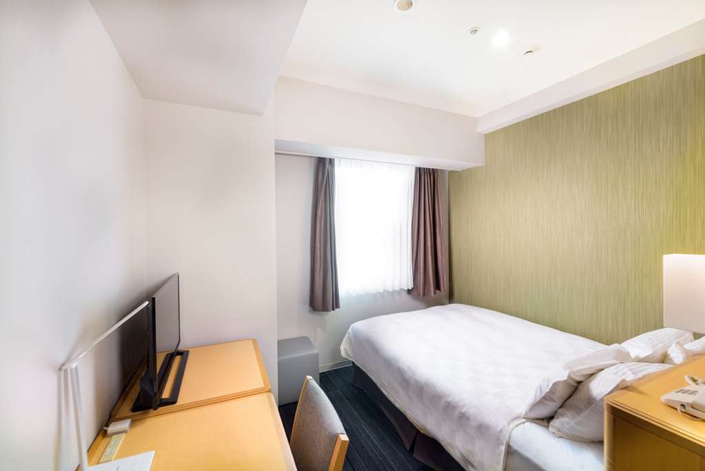 surestay plus hotel by best western shin osaka