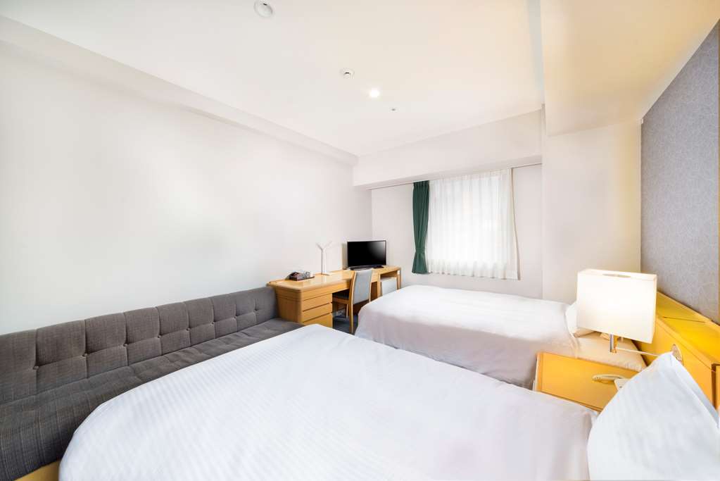 surestay plus hotel by best western shin osaka
