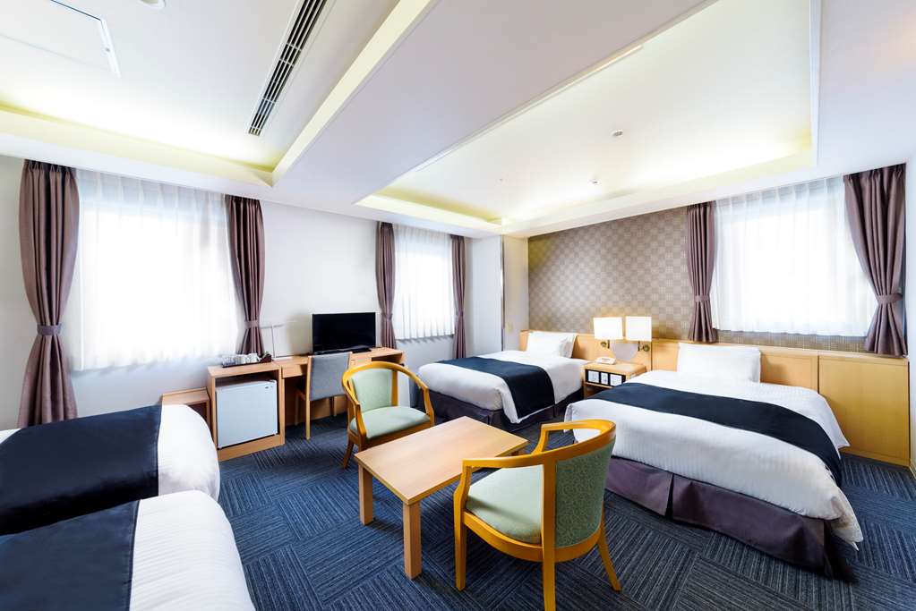 surestay plus hotel by best western shin osaka