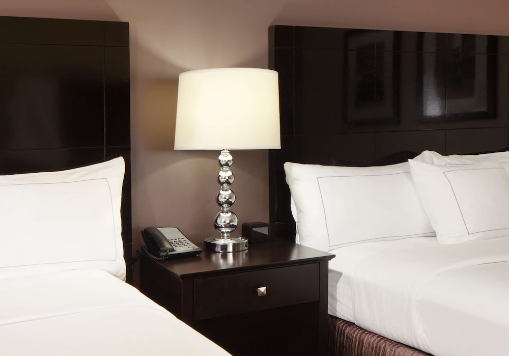 doubletree by hilton el paso downtown