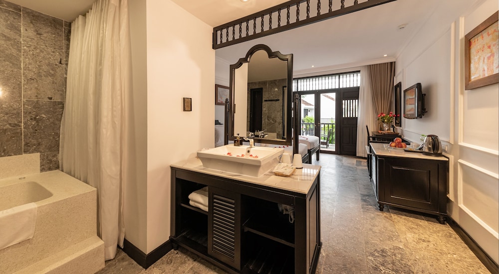 hoi an coco river resort and spa