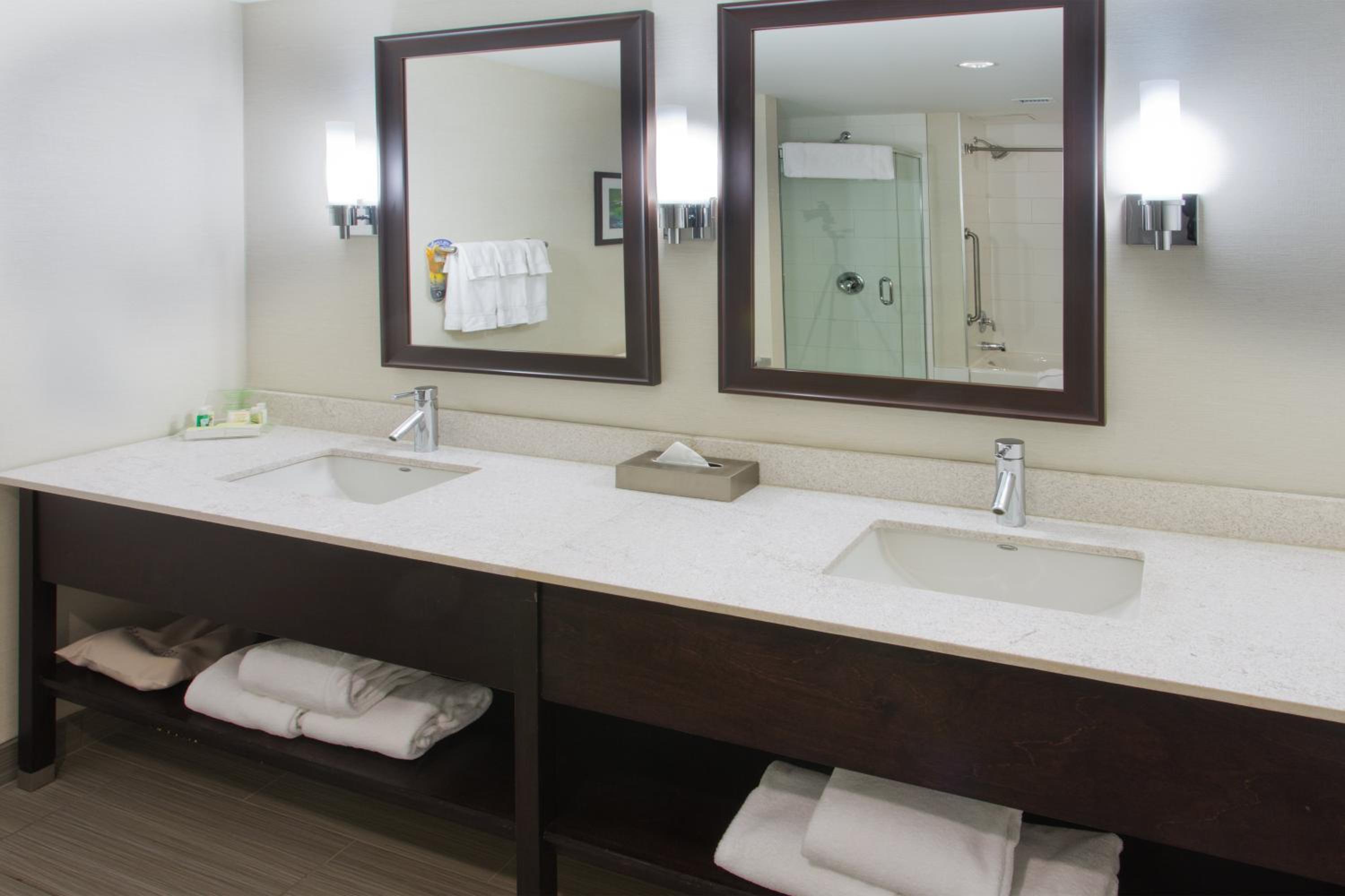 holiday inn hotel and suites red deer south by ihg
