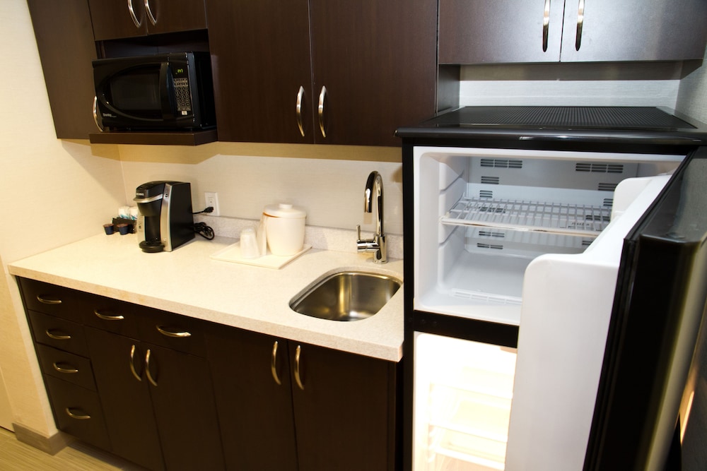 holiday inn hotel and suites red deer south by ihg