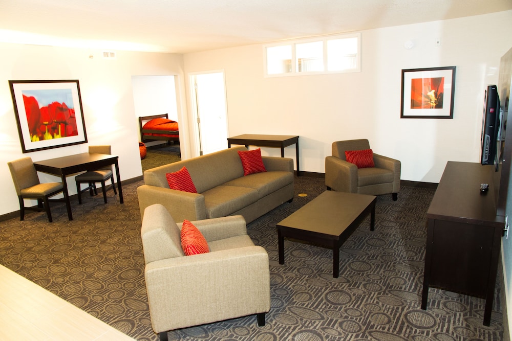 holiday inn hotel and suites red deer south by ihg