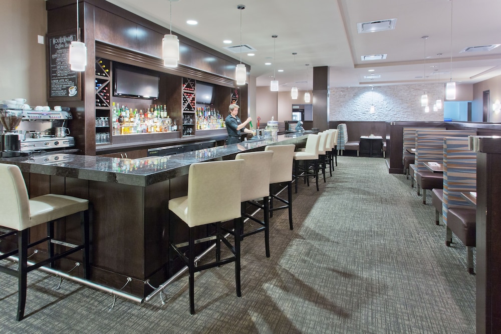 holiday inn hotel and suites red deer south by ihg