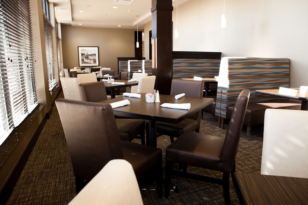 holiday inn hotel and suites red deer south by ihg