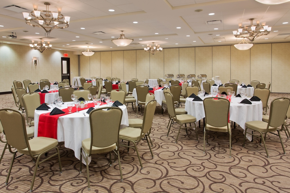 holiday inn hotel and suites red deer south by ihg