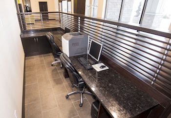 Holiday Inn Hotel & Suites Red Deer South By Ihg,Innisfail>>Canmore,3 star