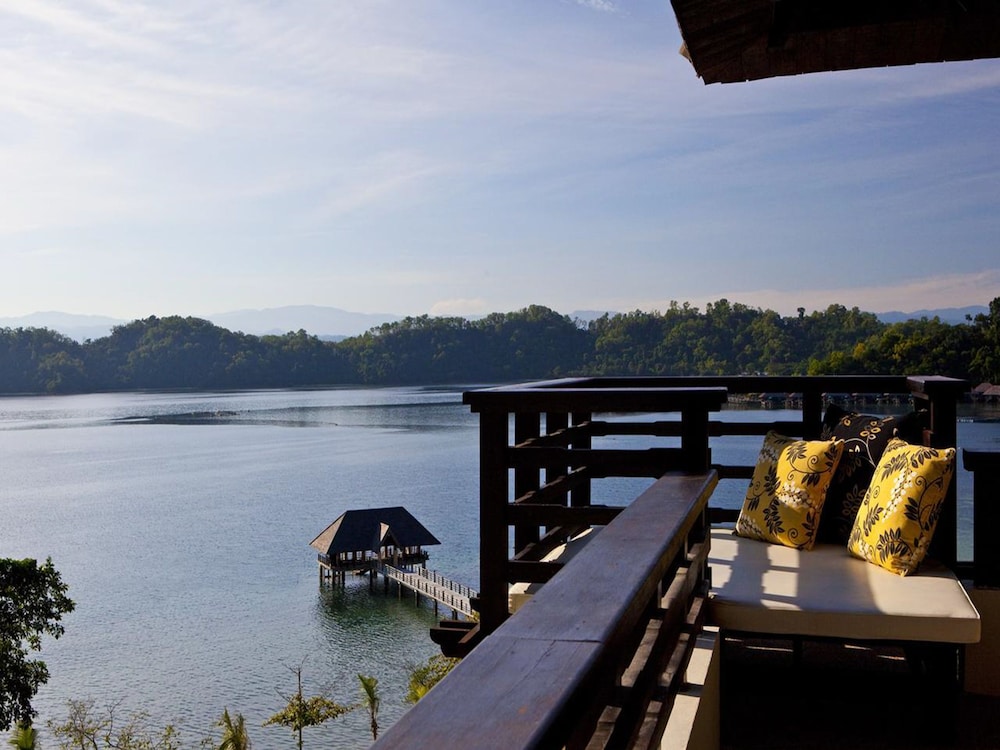 gaya island
