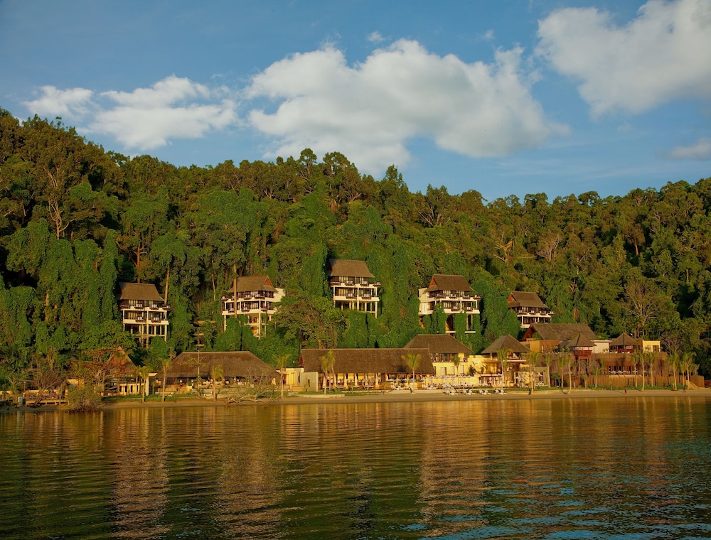 gaya island