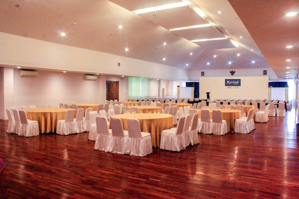 kyriad arra hotel cepu