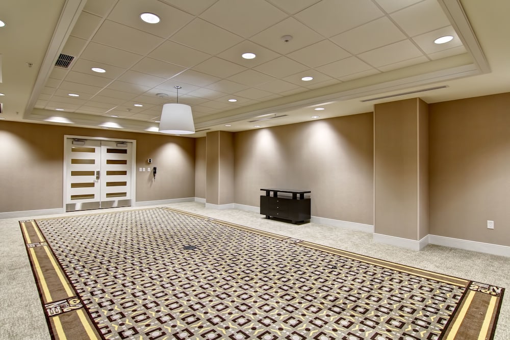 homewood suites by hilton cincinnati downtown