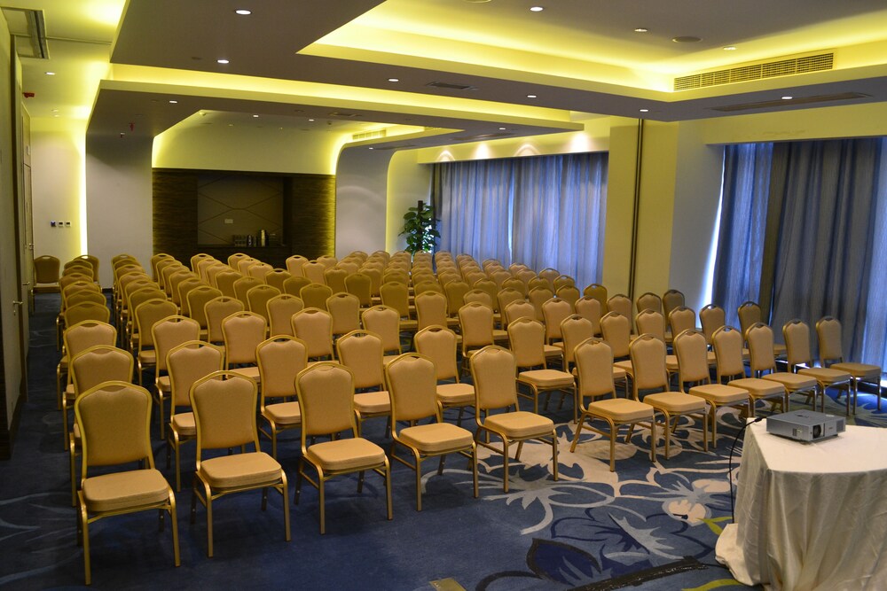 holiday inn shanghai songjiang by ihg