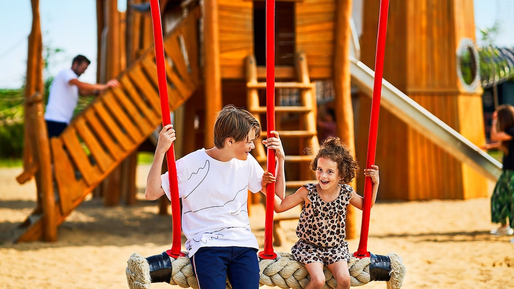 legoland holiday village