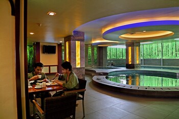 Gino Feruci Kebonjati,West Java>>Bandung,4 star