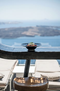 on the rocks santorini adults only