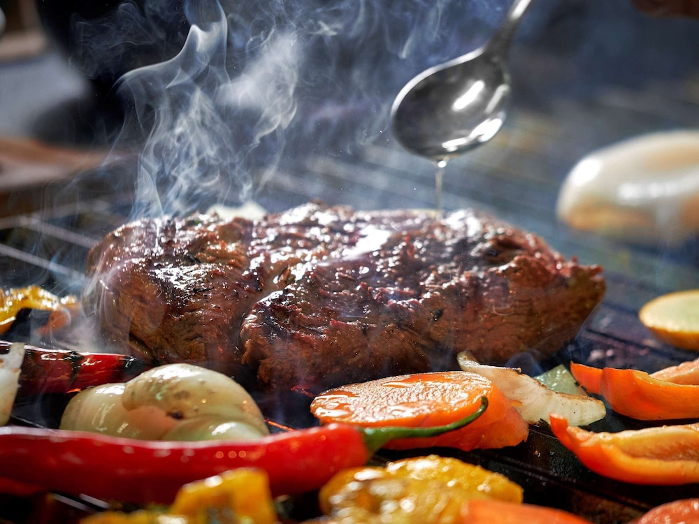 grand mercure danang