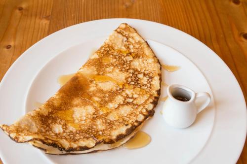 quilt and croissants