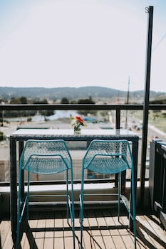 hotel 1110 adults only