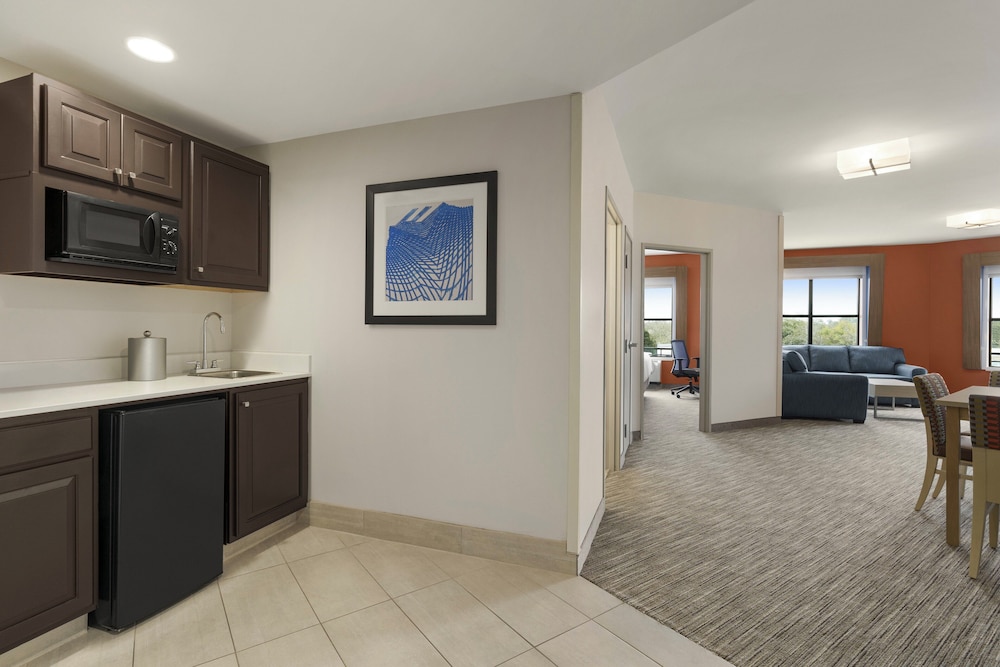holiday inn express and suites mt pleasant by ihg
