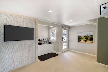 Best Western Plus Santa Barbara,Montecito>>California,4 star