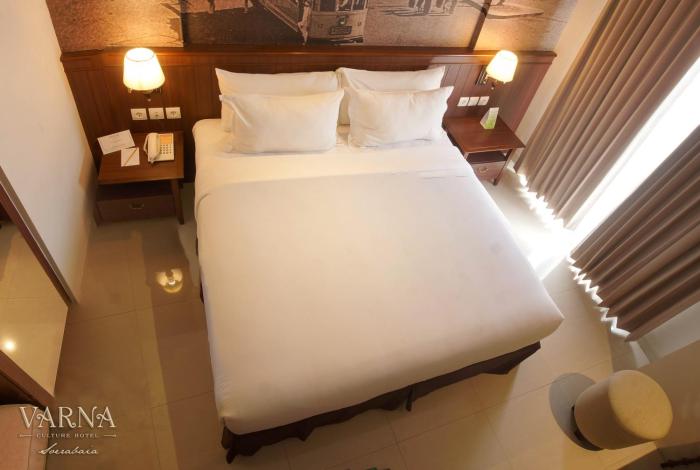 varna culture hotel soerabaia surabaya