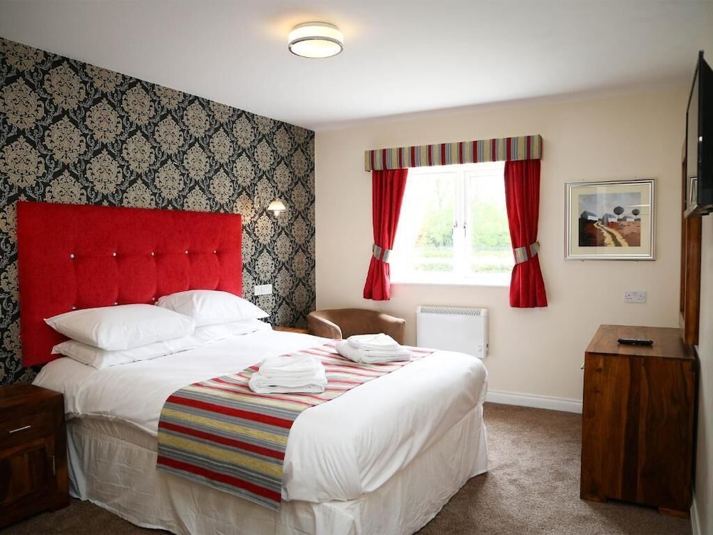 cuttle bridge inn hotel